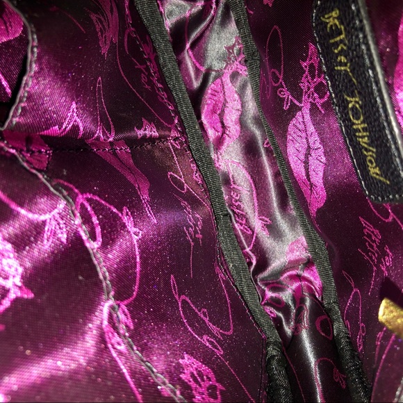 Betsey Johnson Crossbody - Picture 3 of 3